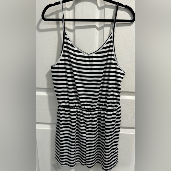 SHEIN Black & White Striped Cami Romper. Size 2XL. Super cute & comfy! - Picture 3 of 7
